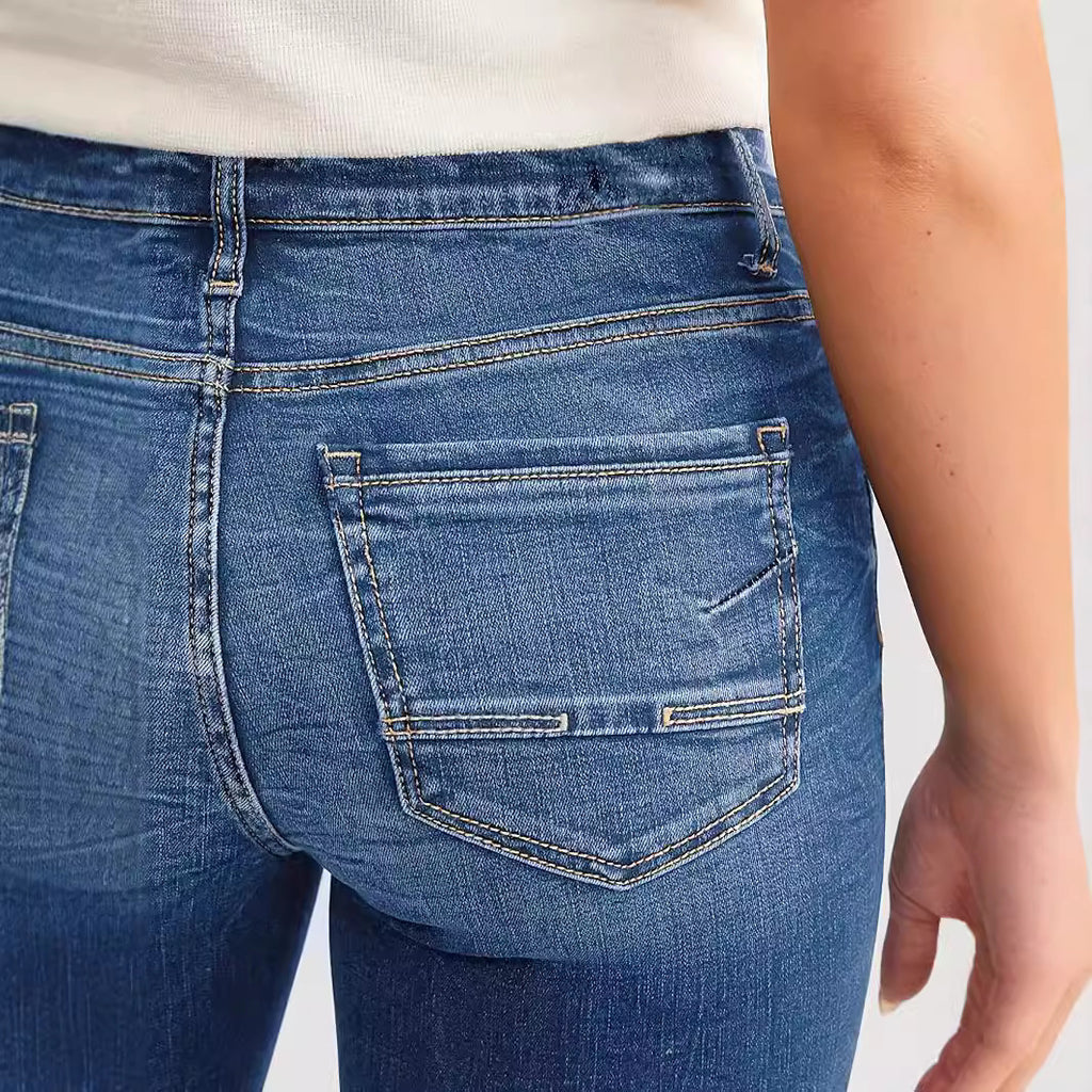 New Women's Slim Fit All-match Foot Button Denim Shorts