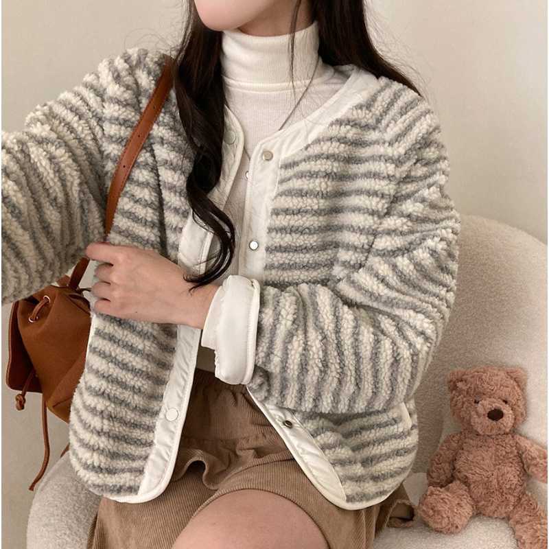Autumn And Winter Wear Vintage Stripe Collarless Plush Contrast Color Long Sleeves Short Coat Protection