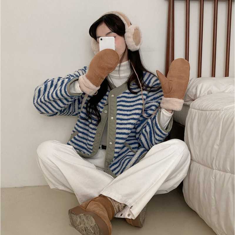 Autumn And Winter Wear Vintage Stripe Collarless Plush Contrast Color Long Sleeves Short Coat Protection