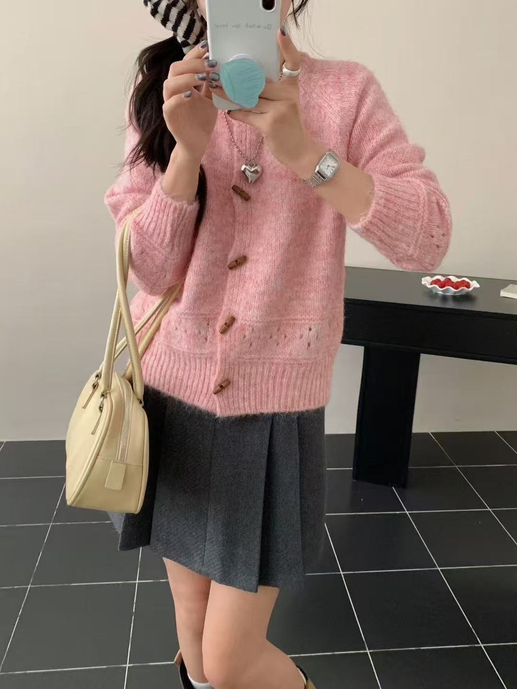 Atmosphere Horn Button Solid Color Soft Glutinous Knitted Cardigan